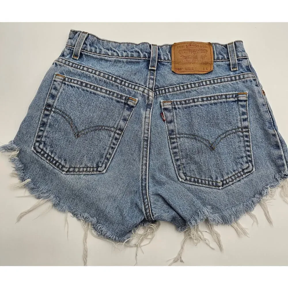 Levi's 550 Vtg Juniors 9 Large Denim Cutoff Jeans - Picture 2 of 7